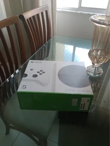 Xbox séries S- 512 GB Semi novo