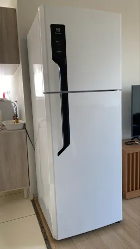 Geladeira Frost Free 480L Electrolux - 127V - Impecável