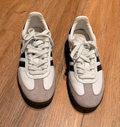 Tênis Adidas Samba nº 35 
