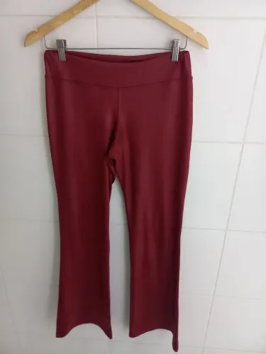 Calça vinho