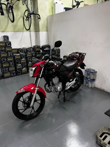 Fan 150 novinha quero troca em xre 