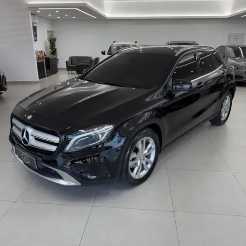Mercedes-Benz GLA 200 Adv. 1.6/1.6 TB 16V Flex Aut. 2015
