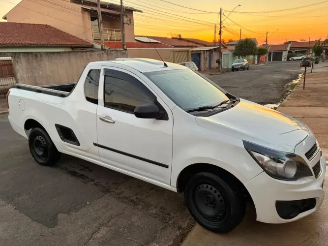Chevrolet Montana LS 1.4 Econoflex 8V 2P 2013