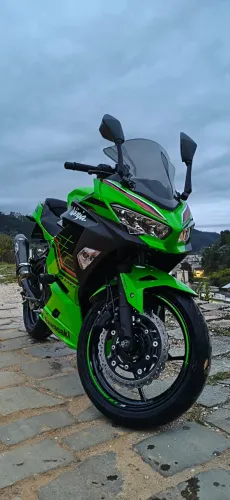 Kawasaki Ninja 400 KRT ABS 2023