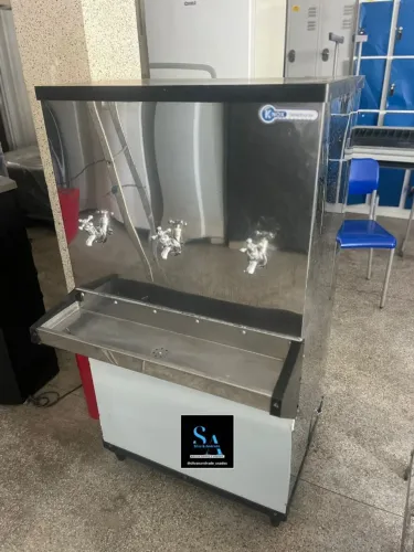 Bebedouro industrial 3 torneiras