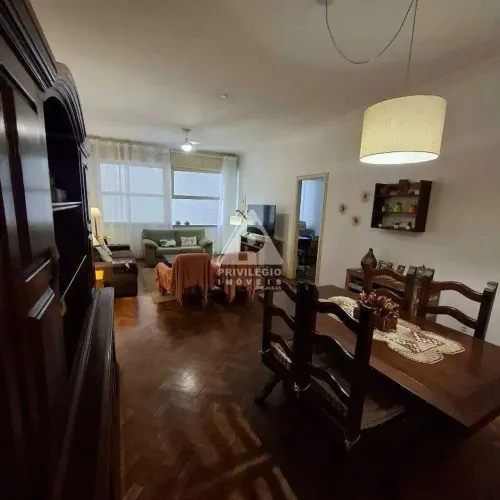 Apartamento de 3 Dormitórios na esquina com a Avenida Atlântica - Porteira Fechada! (132 m