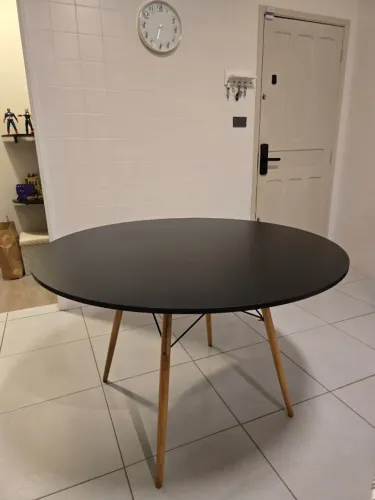 Mesa de jantar preta redonda 120 cm (1,2 m) Eiffel Charles Eames