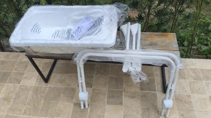 Kit Banho Bebê Burigotto Banheira Branca Suporte e Redutor