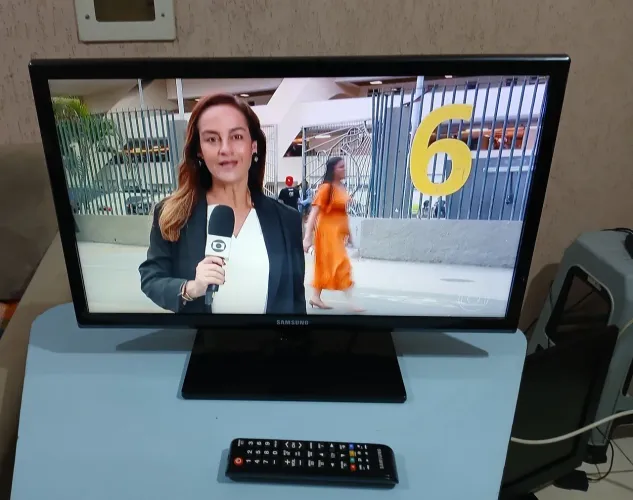 Televisão Samsung 24