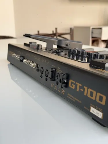 Boss GT-100 + Hard Case + Fonte Original | Excelente Estado
