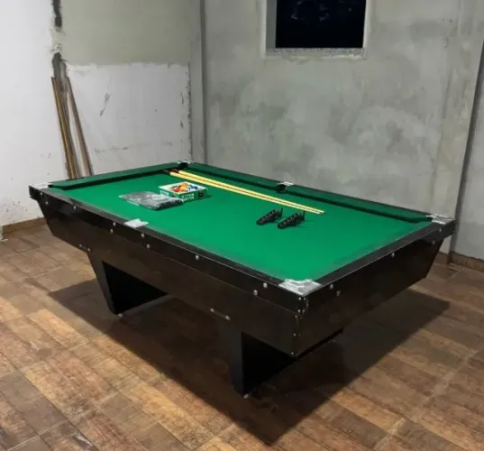 Mesa de Sinuca com Sistema de Fichas