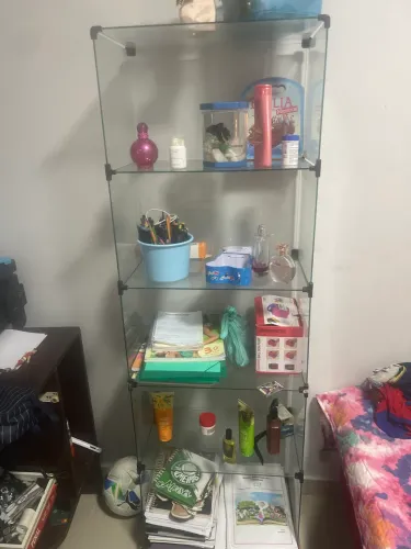 pratileira de vidro