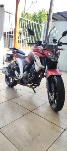Fazer 250 com 13.500km