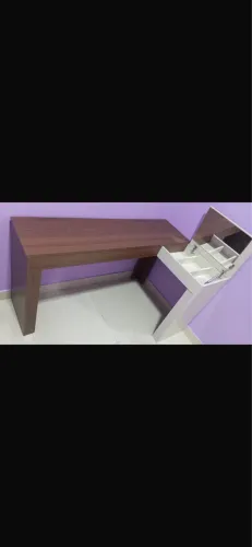 Escrivaninha/penteadeira