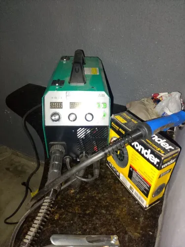 Vendo máquina de solda 