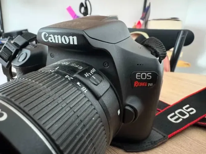 Camera Canon t6 rebel EOS
