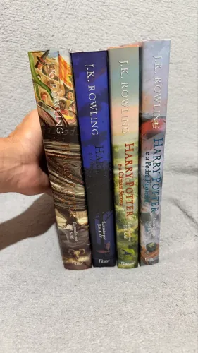 Harry Potter Edição Ilustrada Volumes 1 ao 4 (excelente estado)