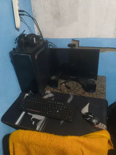 PC gamer monitor 19 polegadas gabinete de vidro aquário 512 GB um SSD de 16 ram completo
