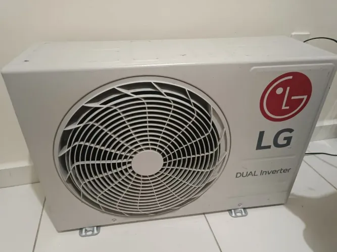 Condensadora LG inverter 12000btus