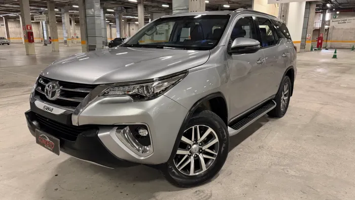 Toyota Hilux SW4 SRX 4X4 2.8 TDI 16V Dies. Aut. 2020