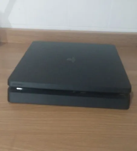 Playstation 4 Slim