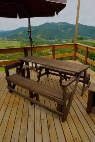 Mesa que vira banco 2 metros de comprimento 