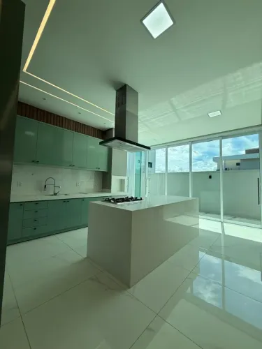 ALUGA-SE OU VENDE CASA 3 SUITES NO CONDOMÍNIO ALPHAVILLE EM PALMAS