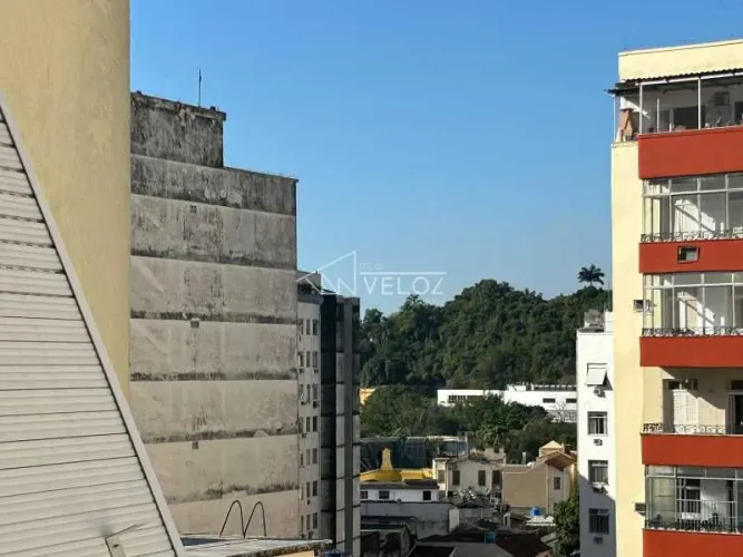 Apartamento - / Residencial / Catete