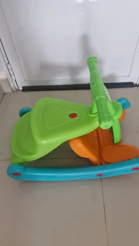 Gangorra e cadeira infantil 2 em 1