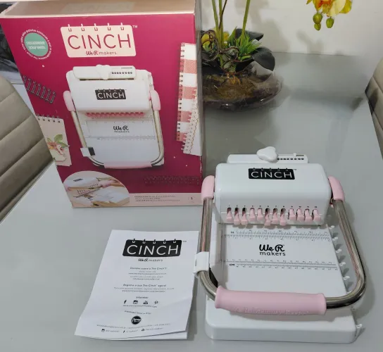 Encadernadora + acessórios de papelaria 