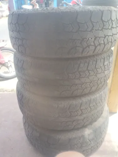 Pneus aro 17