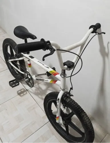 Bicicleta Caloi Cross freestyle nylon