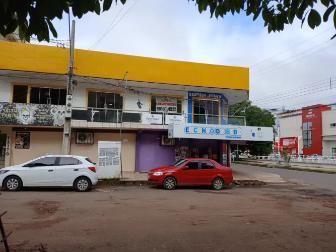 Vendo salas comerciais no centro