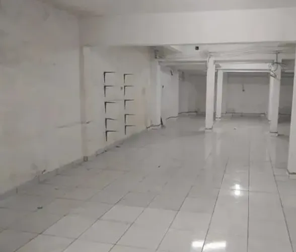 Prédio comercial na Rua Dona Matilde, 746 - Subsolo 160 m²