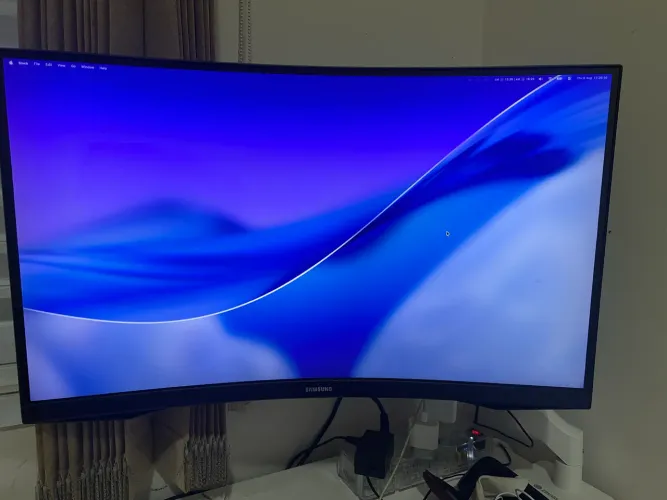Monitor Samsung 27 QuadHD 165hz curvo