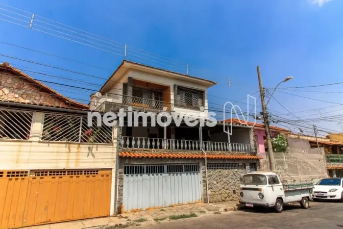 Excelente casa 4 quartos no Carlos Prates