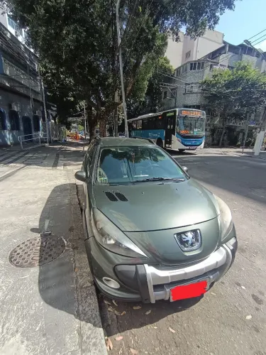 Peugeot 207 SW Escapade 1.6 16V Flex 5P 2011