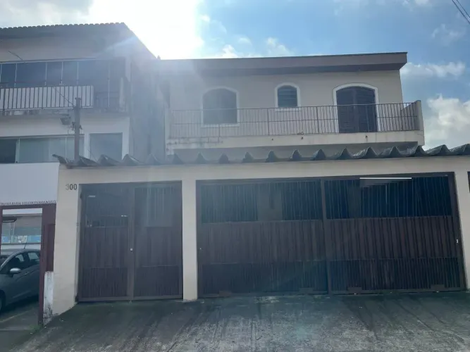 Casa na Vila Sonia- Casa com 4 Quartos, 1 Suíte, 3 Salas e 4 Vagas de Garagem, 330m² - São