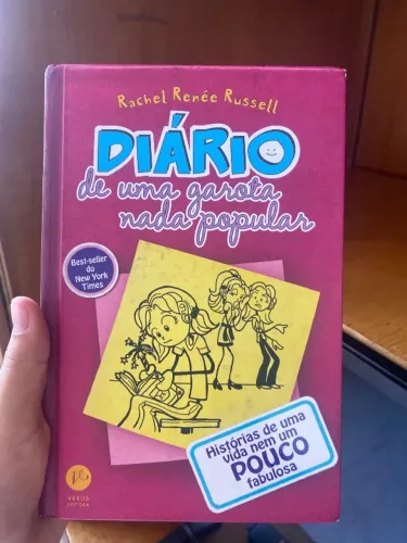 livro diário de uma garota nada popular 1