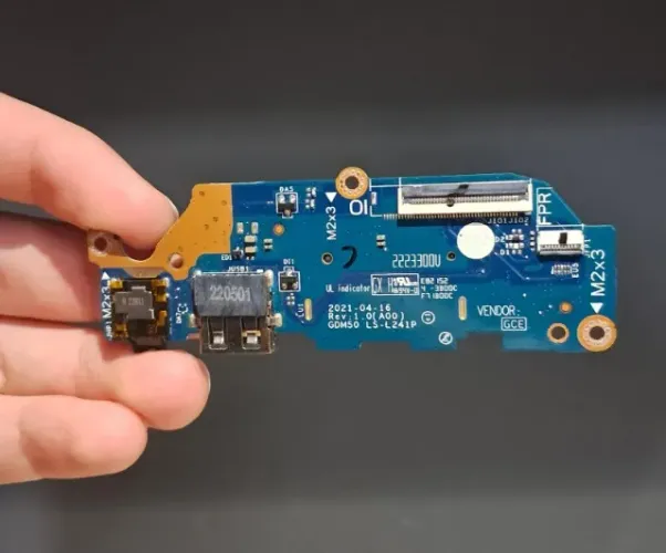 Placa Auxiliar Usb Audio Leitor Sd Dell Gdm50 Ls-l241p 0c6cmn