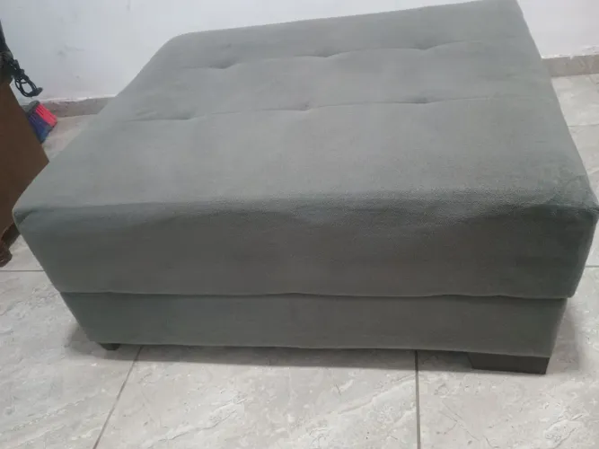 Puff cinza seminovo