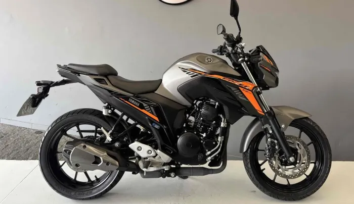 FZ25 Conect 2025