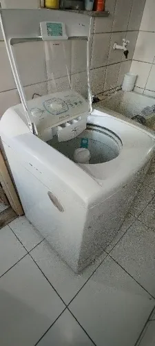 Máquina de Lavar Electrolux Turbo Economia 12kg - Para Conserto ou Peças