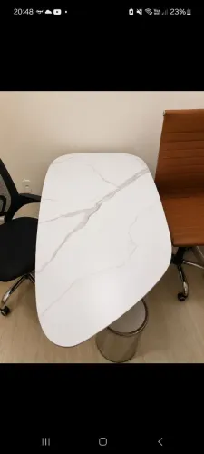 Mesa de mármore , ótima opção para seu escritório ou consultório