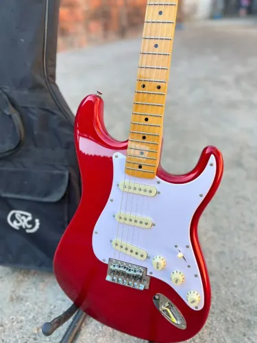 Guitarra sx sst57 strato vintage 3 capt singles car vinho com capa acolchoada 