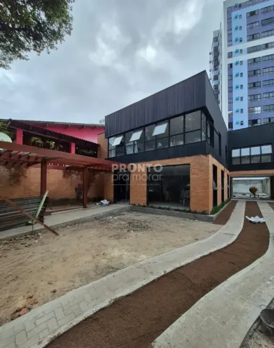 Galpão para aluguel com 300m² no Espinheiro