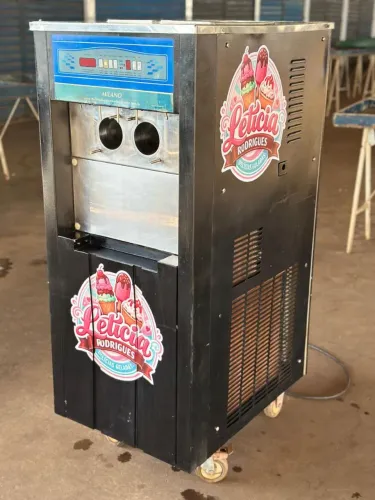 Máquina de sorvete 