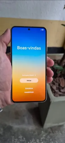 Celular Samsung S23 256gb só carrega por induçao