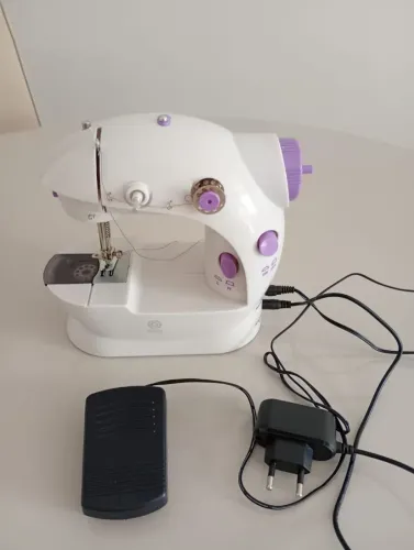 Máquina de costura