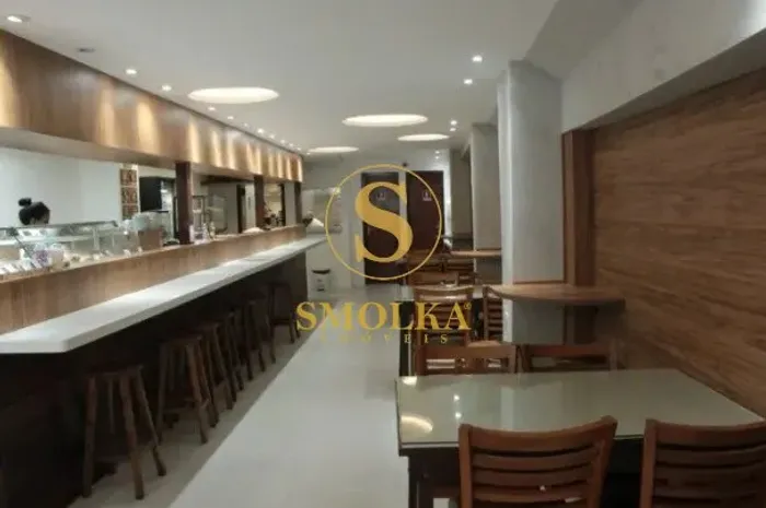 LOJA/RESTAURANTE À VENDA NO CENTRO DE FLORIANÓPOLIS/SC.
